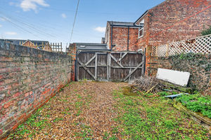 Photo 13- click for photo gallery